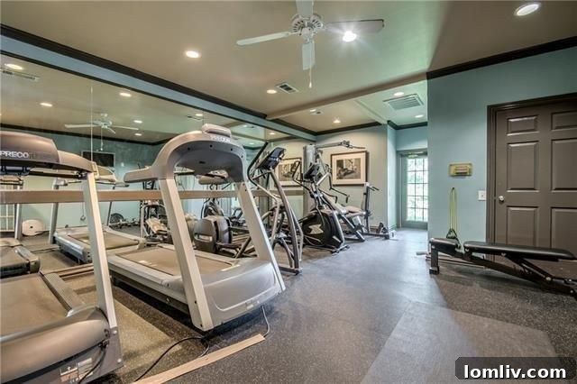 Overview of the Topaz Townhouses property, amenities, and surrounding area