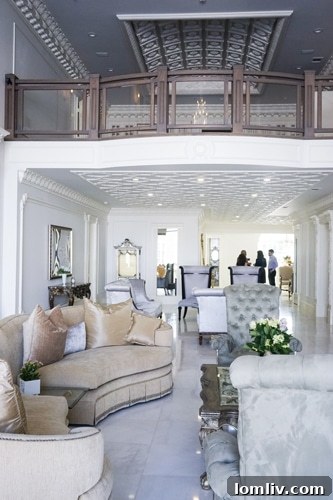 Erica Simone photographing luxury Dallas home before Adrian Leeds event