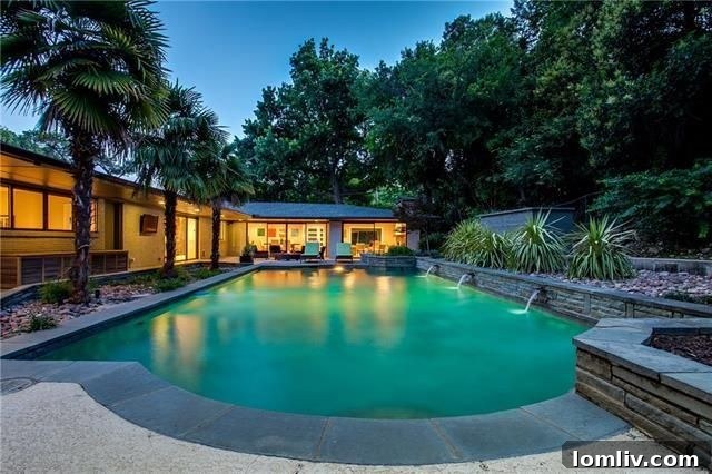 Kessler Park Midcentury Modern home with sleek exterior design