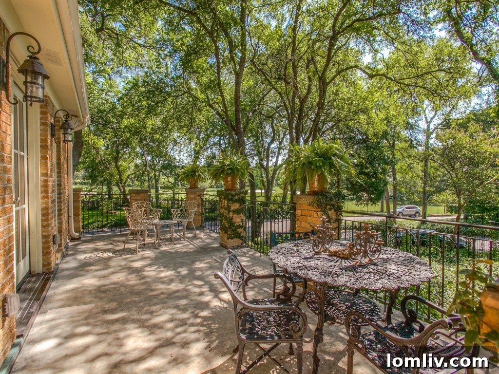 Guest Quarters Balcony with Fireworks View