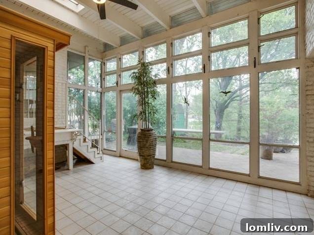 647 Bizerte Avenue Lower Sunroom - Entertainment Potential