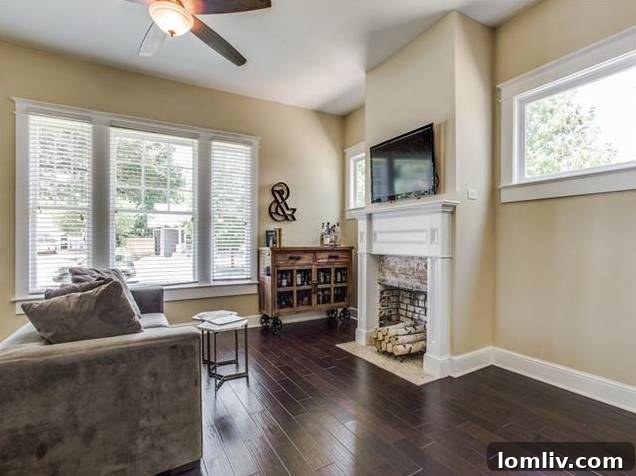 342-S.-Edgefield-Living