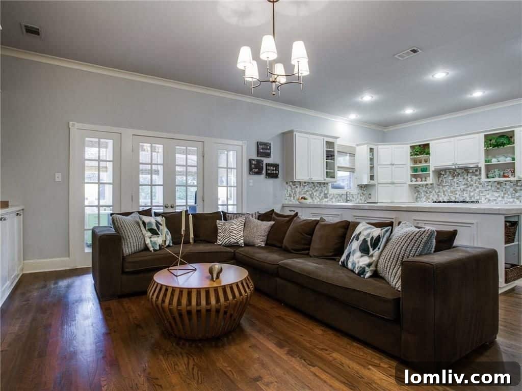 Elegant dining area connecting to the kitchen