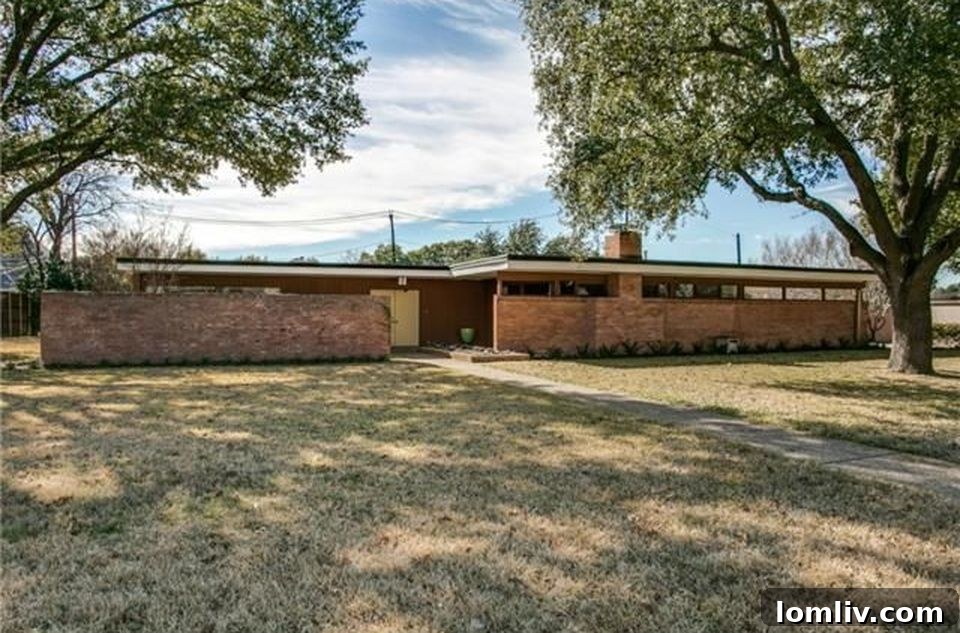 Jacob E. Anderson's modernist Waggoner Drive residential design