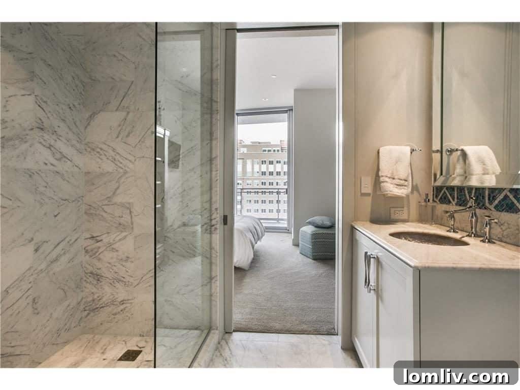 Second Guest Bedroom Azure Unit 2201 Dallas