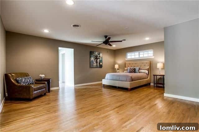 Luxurious master suite with dual vanities and jetted tub