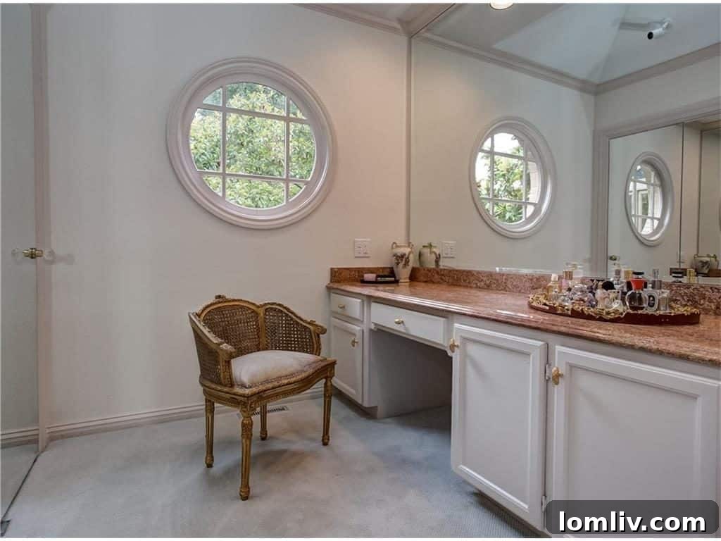 Elegant Master Bathroom Suite for Her