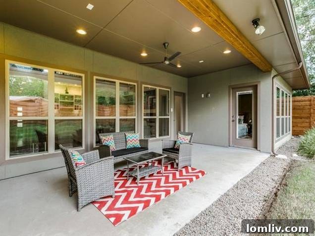Inviting Lanai and Shaded Backyard