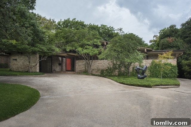 Midcentury Modern Masterpiece: Preservation Dallas Uncovers the Newberger House Legacy 2 7115 Brookshire Circle - Modern Dallas Home