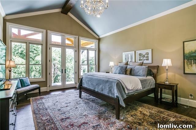 Spacious Master Bedroom at 6610 Nonesuch Court
