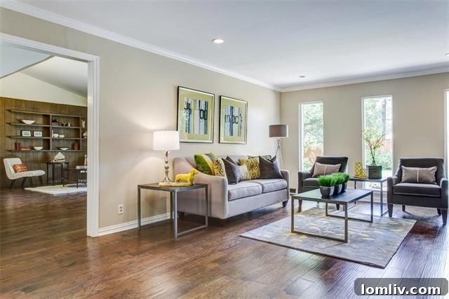 Open Concept Dining Area with Vaulted Ceiling and Hardwood Floors
