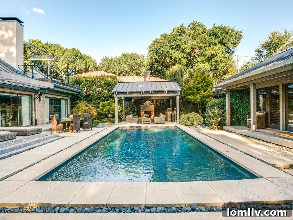 5330 Drane Drive Outdoor Entertainment Area