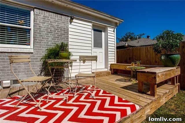 Spacious Outdoor Deck, Ideal for Relaxation, Dallas Home