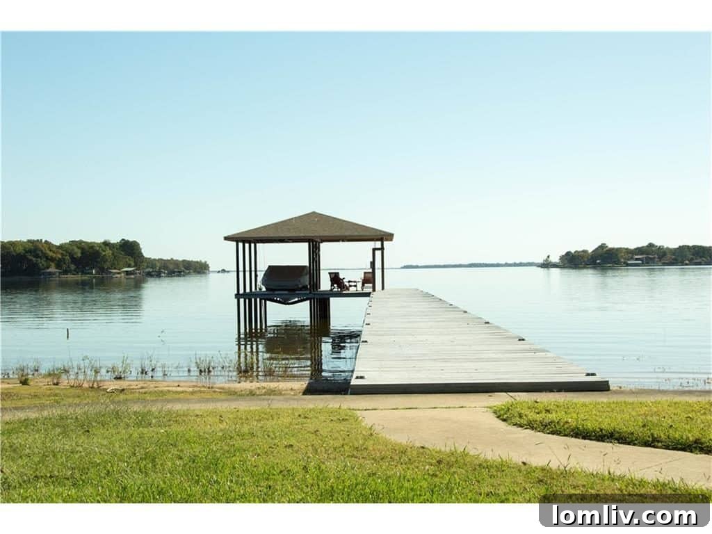 Private Dock Access on Cedar Creek Lake for 115 Waterfront Home