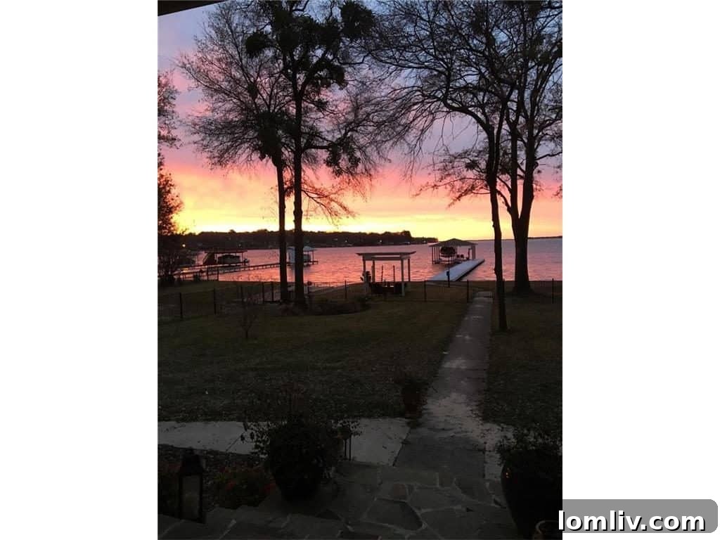 Stunning Sunset View Over Cedar Creek Lake from Waterfront Home