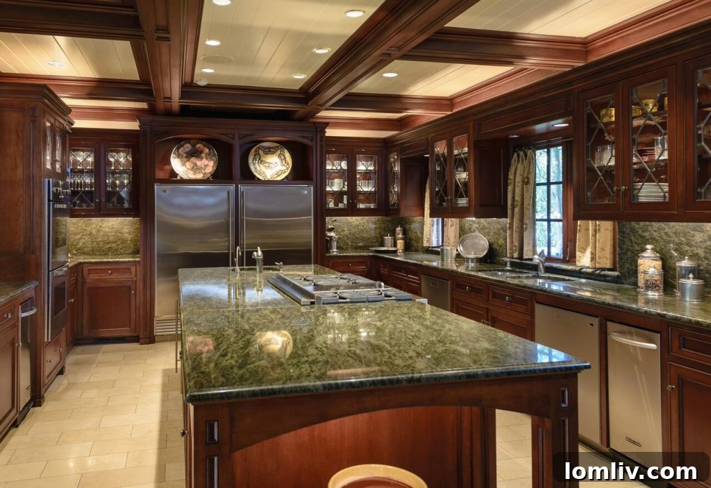 Ewing Mansion: Dallas TV's Iconic Home in the Real Estate Spotlight 7 unspecified-2-1024x722