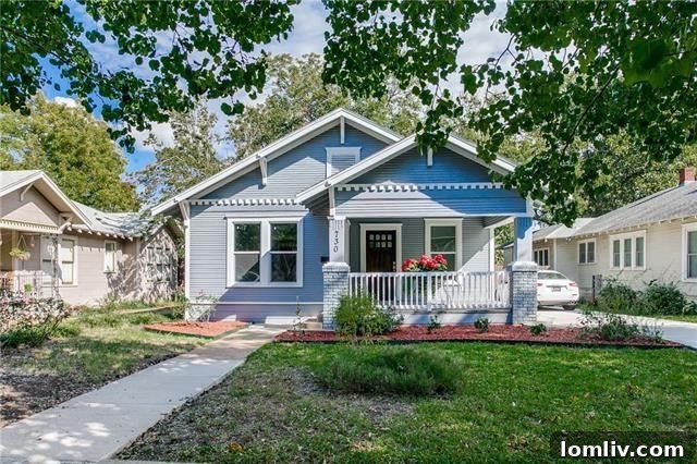 Classic Craftsman Home Exterior - 730 N. Montclair Ave
