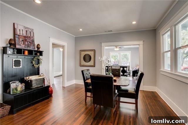 Another Bright Bedroom - 730 N. Montclair Ave