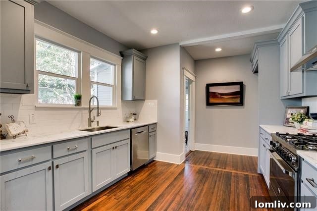 Cozy Third Bedroom - 730 N. Montclair Ave