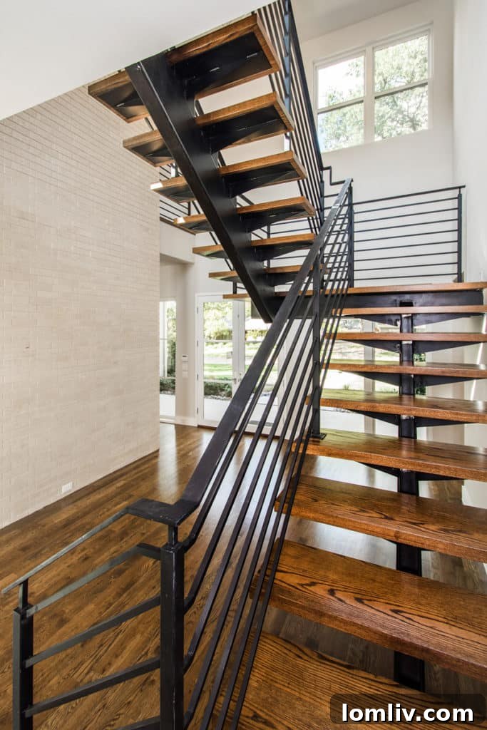 Inviting Loft Area for Relaxation or Study