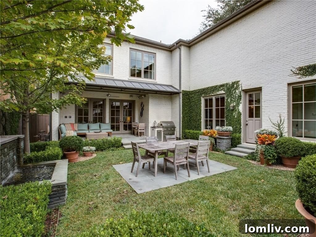 Luxury Outdoor Entertainment Area