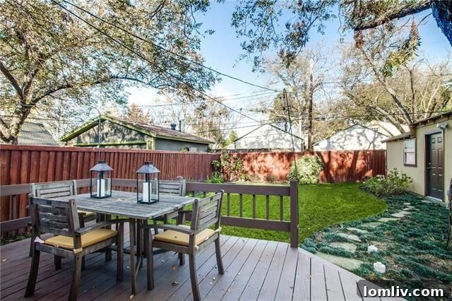 Belmont Craftsman Shines Bright in This Week's Dallas Open House Roundup 21 Luxurious master bathroom in the Hollywood Heights Tudor with dual sinks, a large glass shower, and separate vanities.