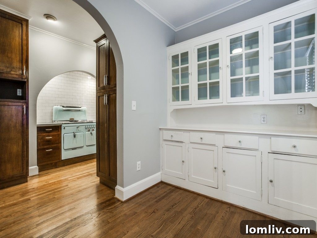 1527 Seevers Ave Dallas TX - Utility Room and Storage