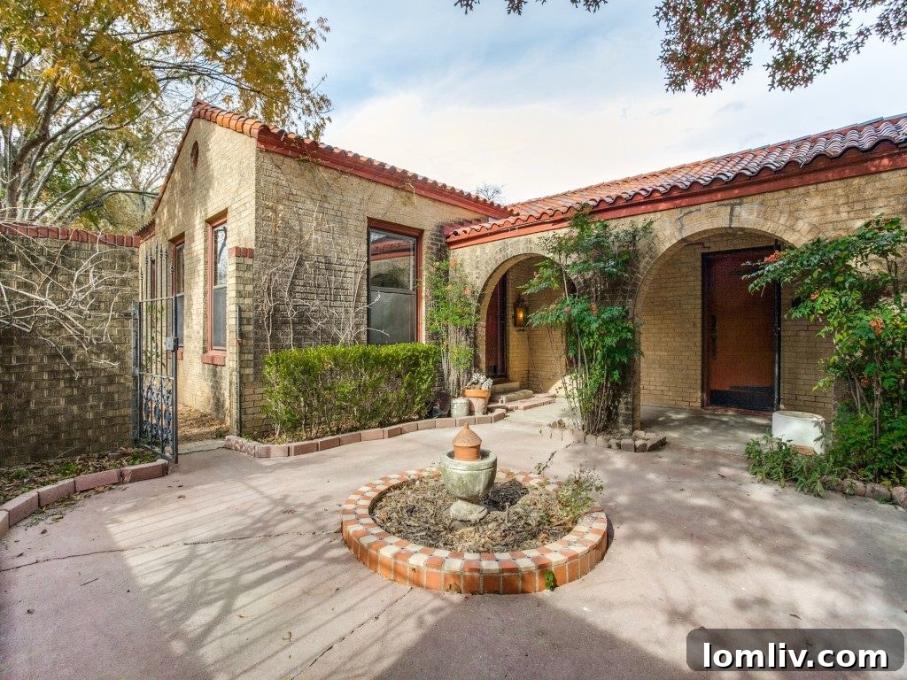 1527 Seevers Ave Dallas TX - Charming Home Exterior and Landscape