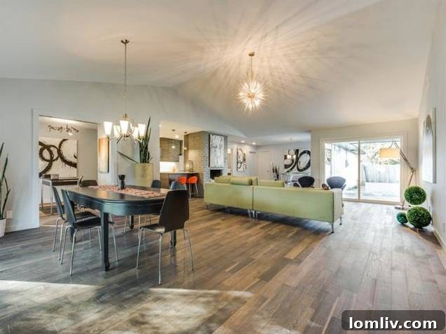 3239-Whirlaway-Road-Great-Room-Vaulted-Ceiling