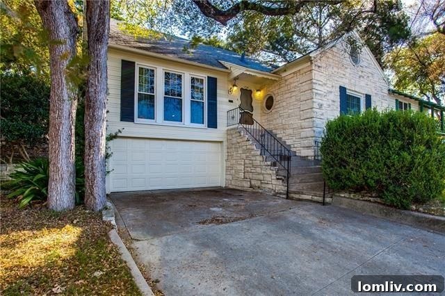 Elegant Interior Decor and Staging Details in West Kessler Heights Home
