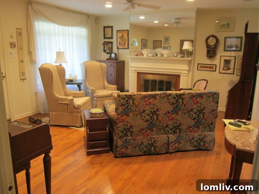 La Vista Drive Living Room 1
