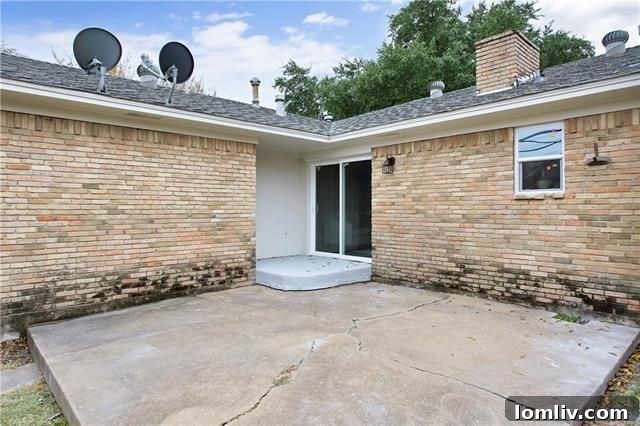 Revitalized Buckner Terrace Ranch Highlights East Dallas's Best-Kept Secret 33 8448 Bellingham Drive - Driveway and additional parking space