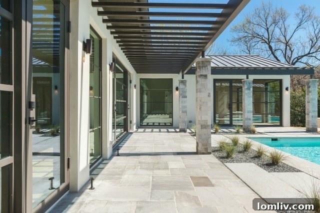 William Briggs Home: Dramatic Openness and Seclusion