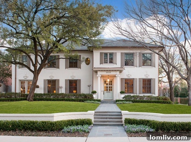 William Briggs Historical Renovation Seamless Addition