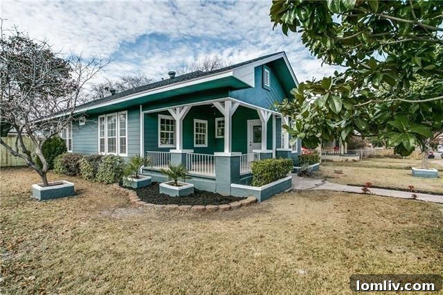 Before and after view of the renovated exterior of 423 S. Waverly Drive in Sunset Hill