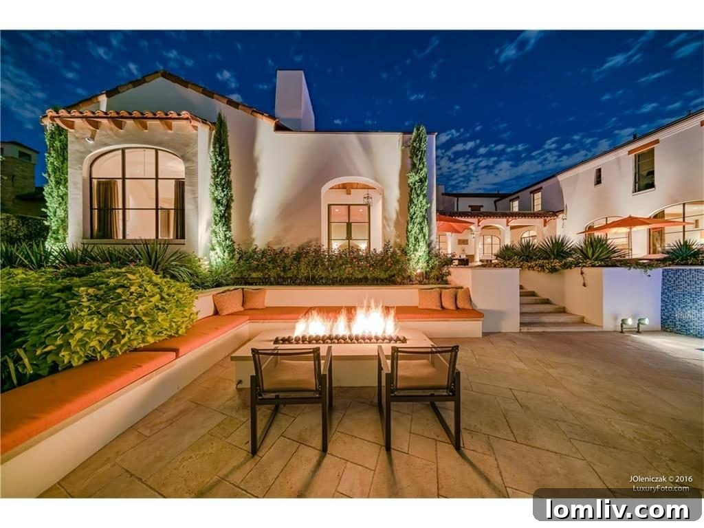 Cozy outdoor firepit area, perfect for evening gatherings and relaxation