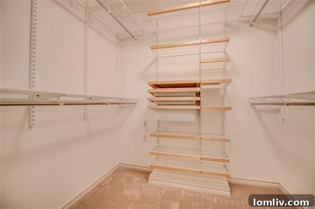 Expansive Master Closet for Optimal Organization