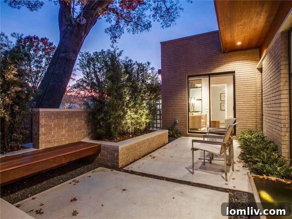 Contemporary Dallas Home with Modern Facade