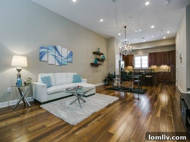 Spacious Living Room with Hardwood Floors in Uptown Dallas